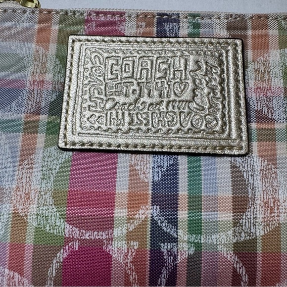 Coach Poppy Multicolored Plaid Print Wristlet - Picture 3 of 7